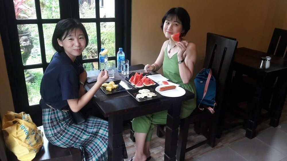 Фото Edwin's Air-port stay