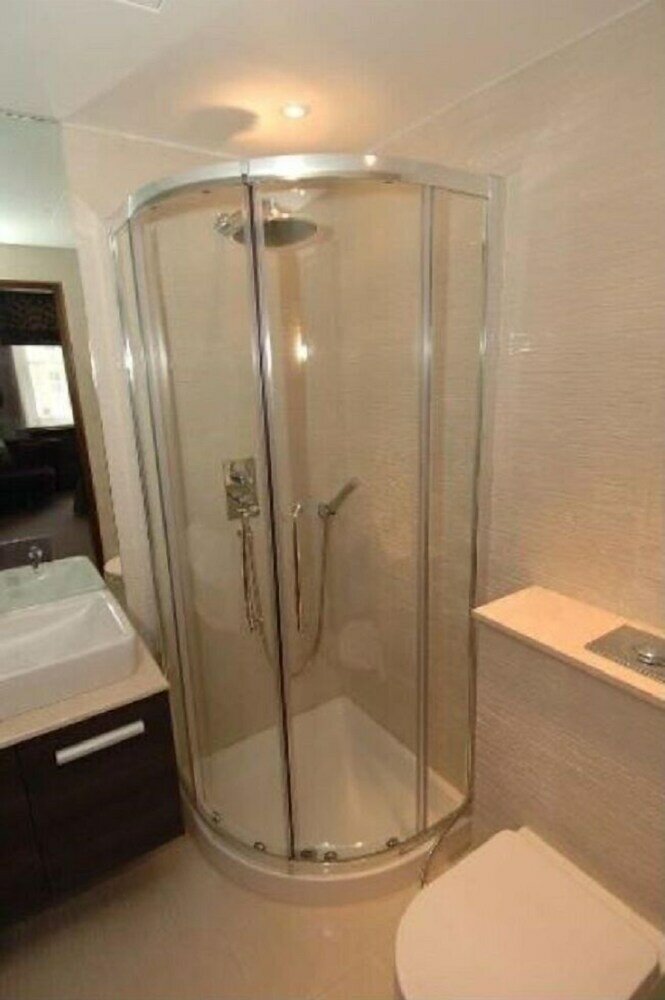 Фото Апартаменты 22 Queensberry Place