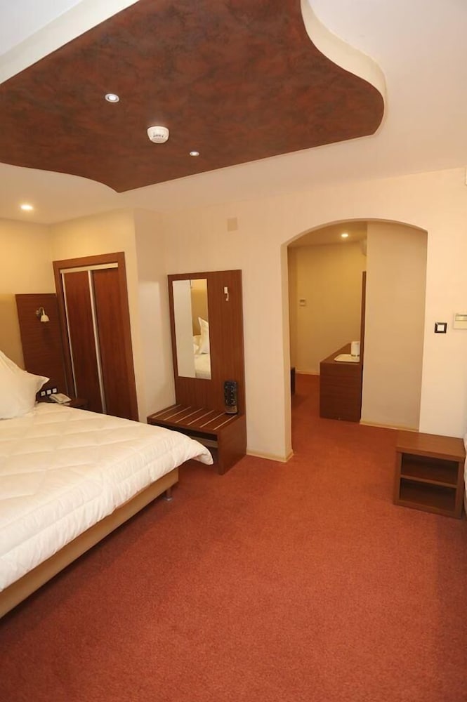 Фото Hotel Vescera