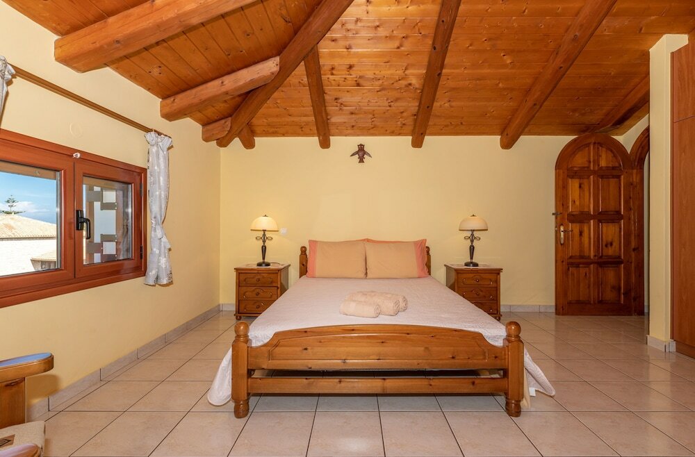 Фото Arazzo Apartments