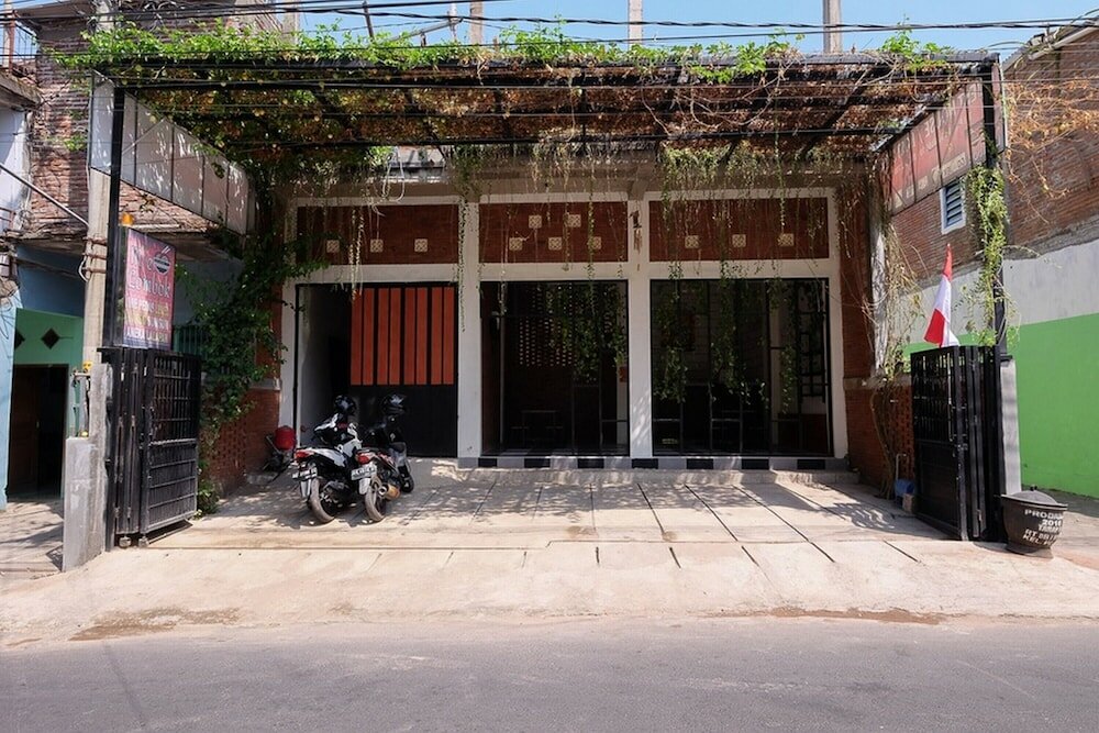 Фото RedDoorz Syariah @ Selomangleng Kediri