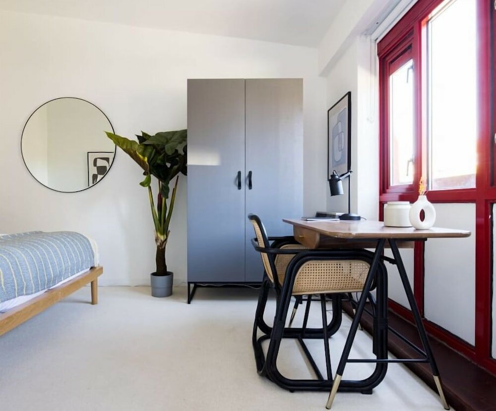 Фото The Shadwell Secret - Contemporary 4bdr House