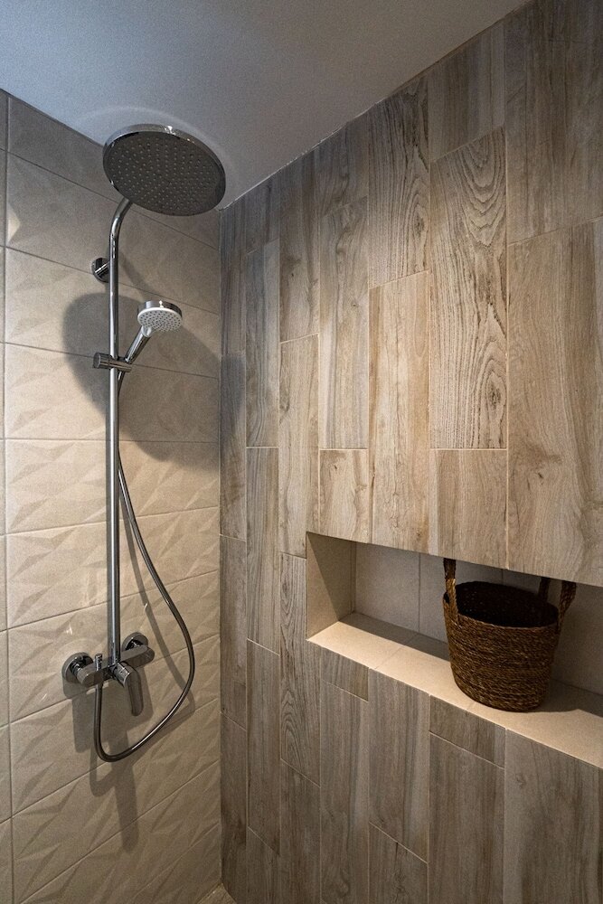 Фото Andy & Hari's Elegant Town Studios