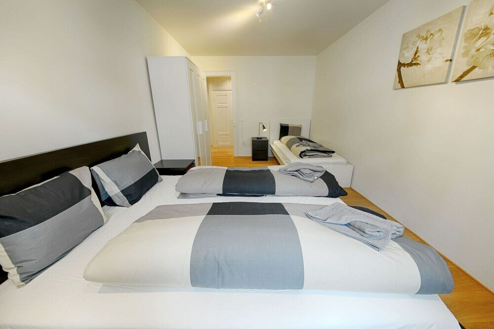 Фото Hitrental City Apartments