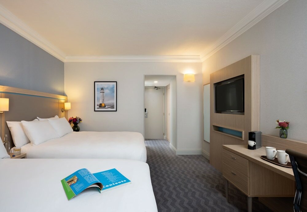 Фото Leonardo Royal Hotel Brighton Waterfront - Formerly Jurys Inn