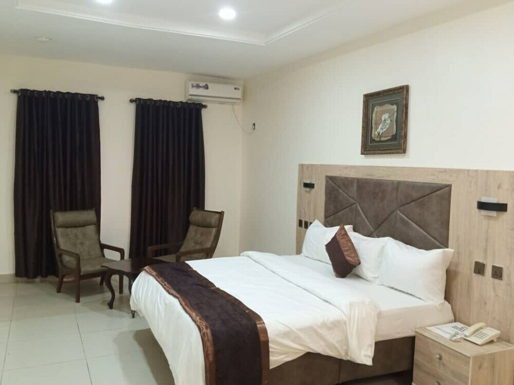 Фото Roban Hotels Limited