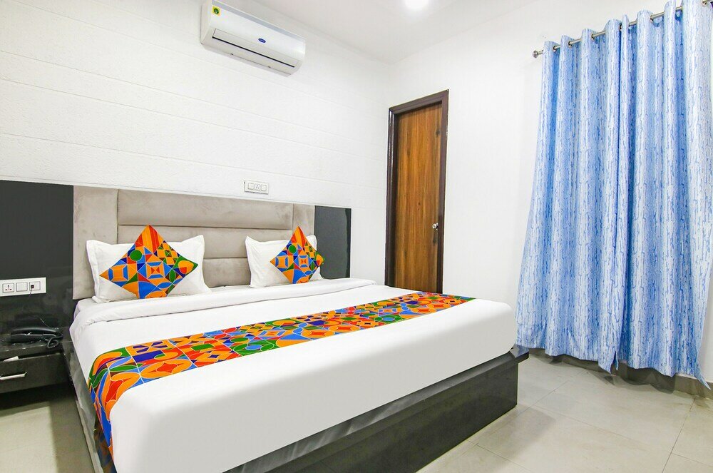 Фото Fabhotel Golden Gate