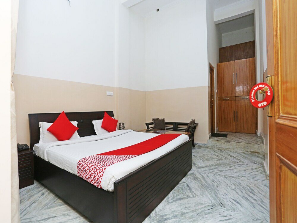 Фото Oyo 19638 Hotel Jay Continental