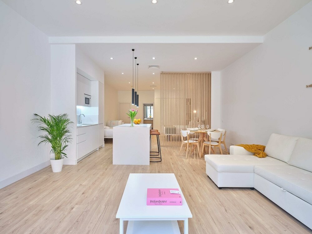 Фото Paseo Suites Hotel