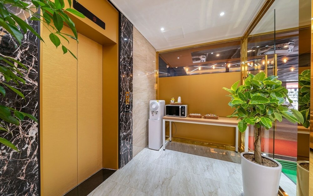 Фото Jongno Dana Hotel