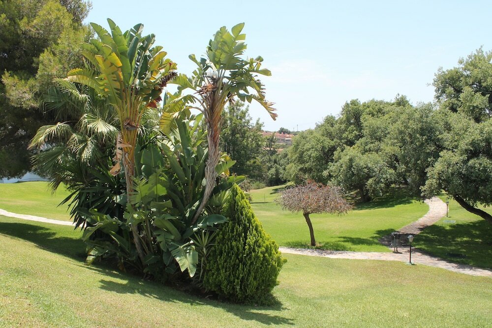 Фото Rootop Villa - Chalet EN Cabo Pino con vistas al mar, jardines y piscina