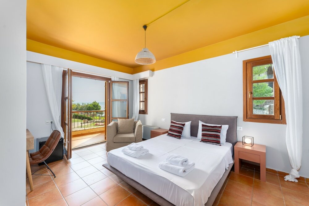 Фото Selina Kaminos Evia