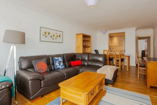 Bright 2 Bedroom Apartment in Islington