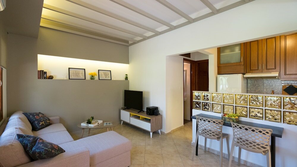 Фото Newly renovated Garden Flat