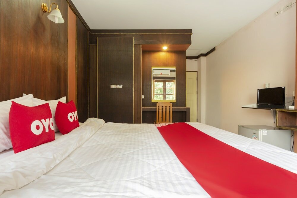 Фото Oyo 75356 Thipsiri Lodge