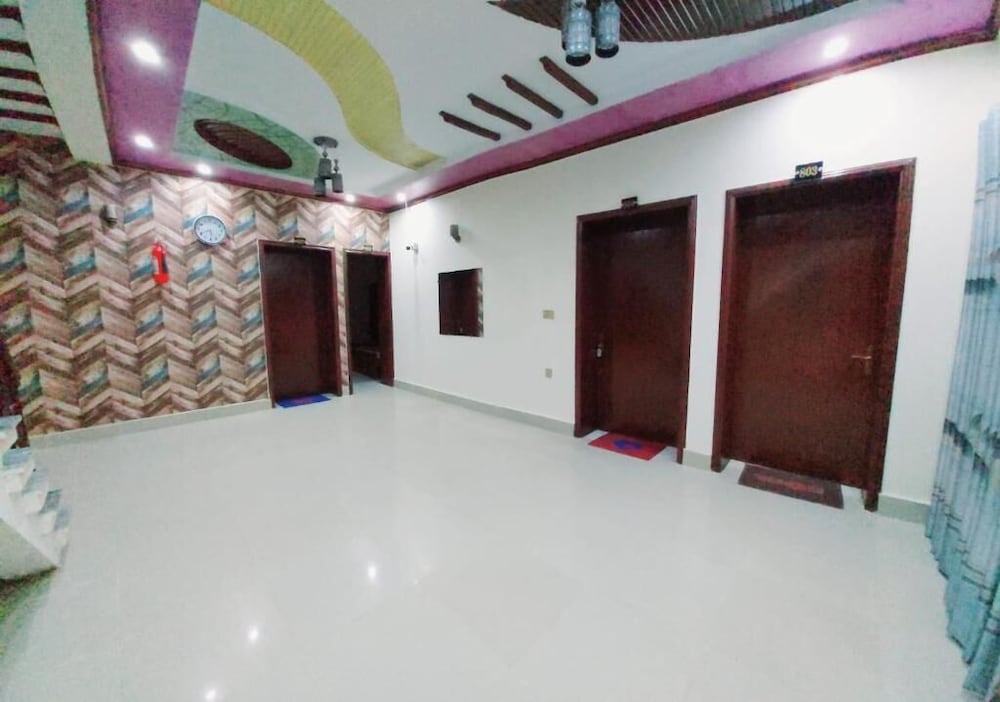 Фото Hotel Shaheen Continental Multan