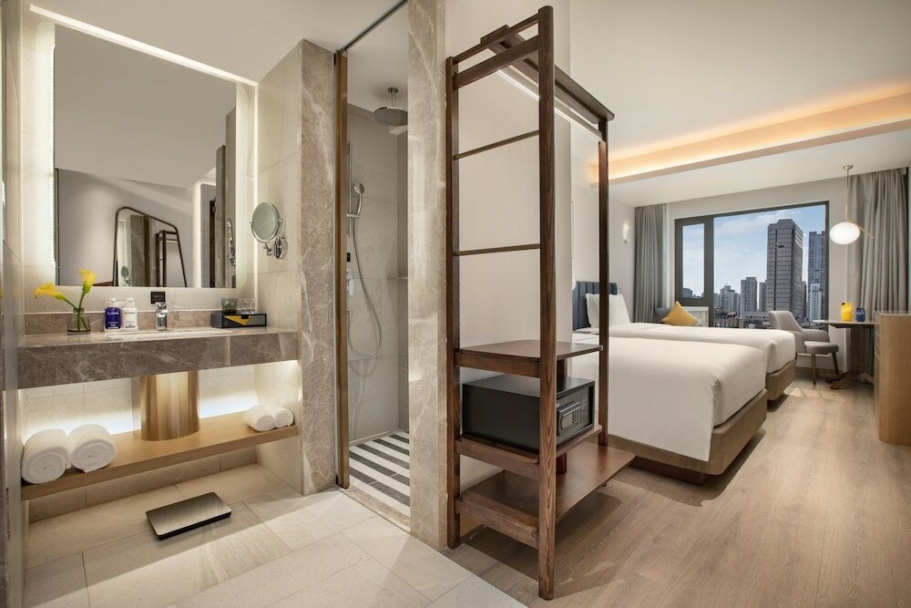 Фото Voco Nanjing Oriental Pearl, An Ihg Hotel