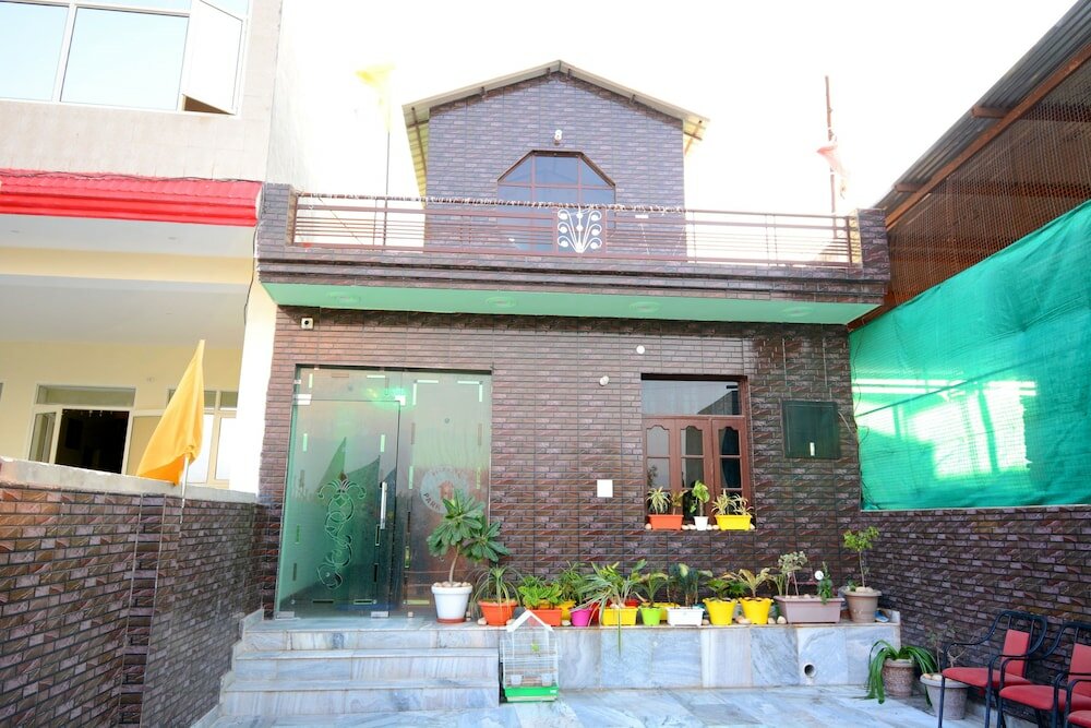 Фото Oyo 28097 Hotel Park View