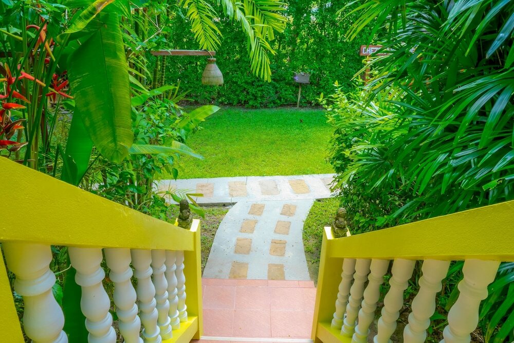 Фото Chez Charly Bungalow