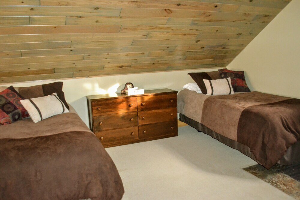 Фото Mitten Lake Hideaway