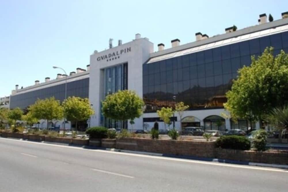 Фото отеля 2