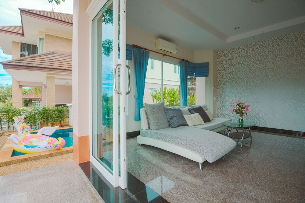 Фото June Pool Villa