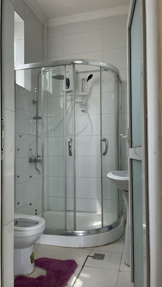 Фото Lao Tangren Restaurant & Guesthouse