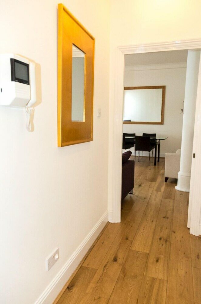 Фото Modern 2 bed flat in historic building