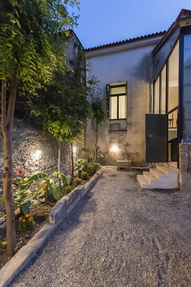 Фото Aigli Seafront Loft-Bespoke Design Gem