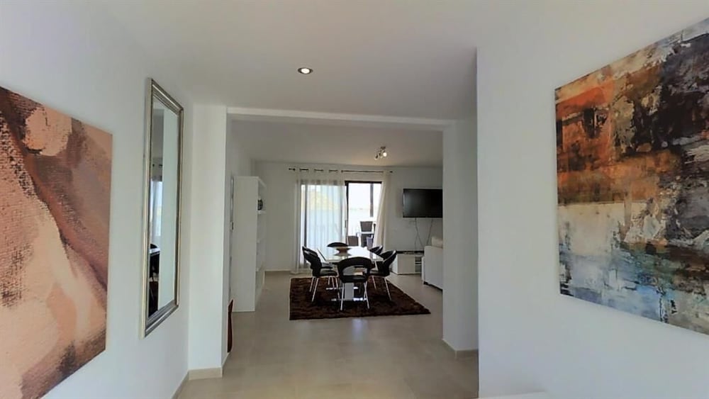 Фото Beautiful Penthouse Near Beach