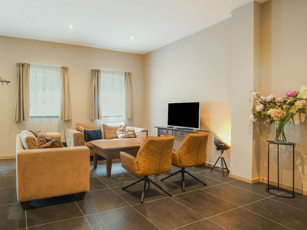 Фото Modern Holiday Home in Grubbenvorst near River Maas