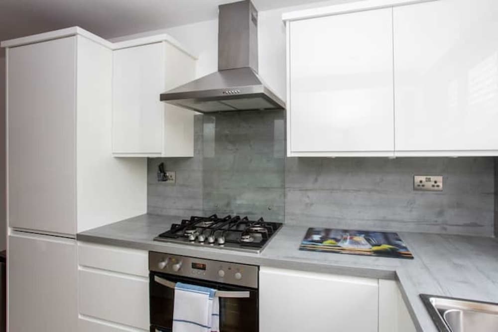 Фото Spacious 3 Bedroom Apartment With Large Balcony
