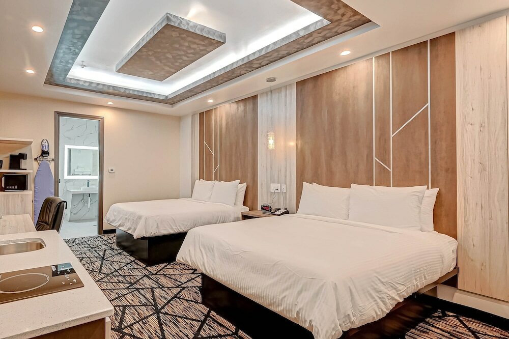 Фото SureStay Hotel by Best Western Houston Southeast