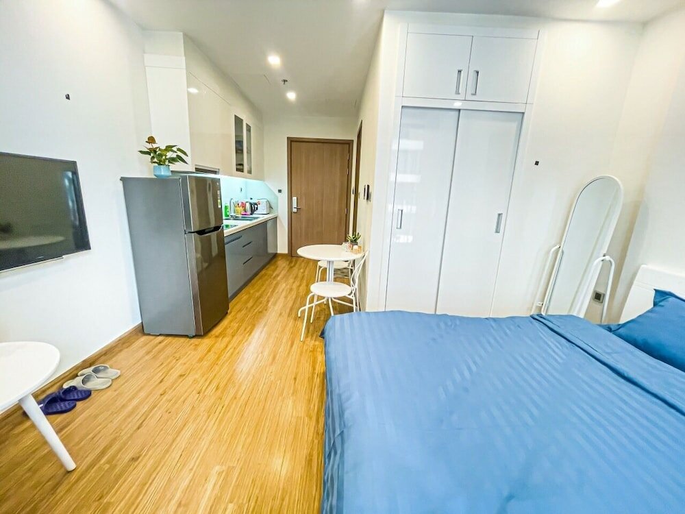 Фото Canh Apartment in Vinhomes Green Bay