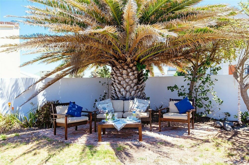 Фото Swept Away Guest House