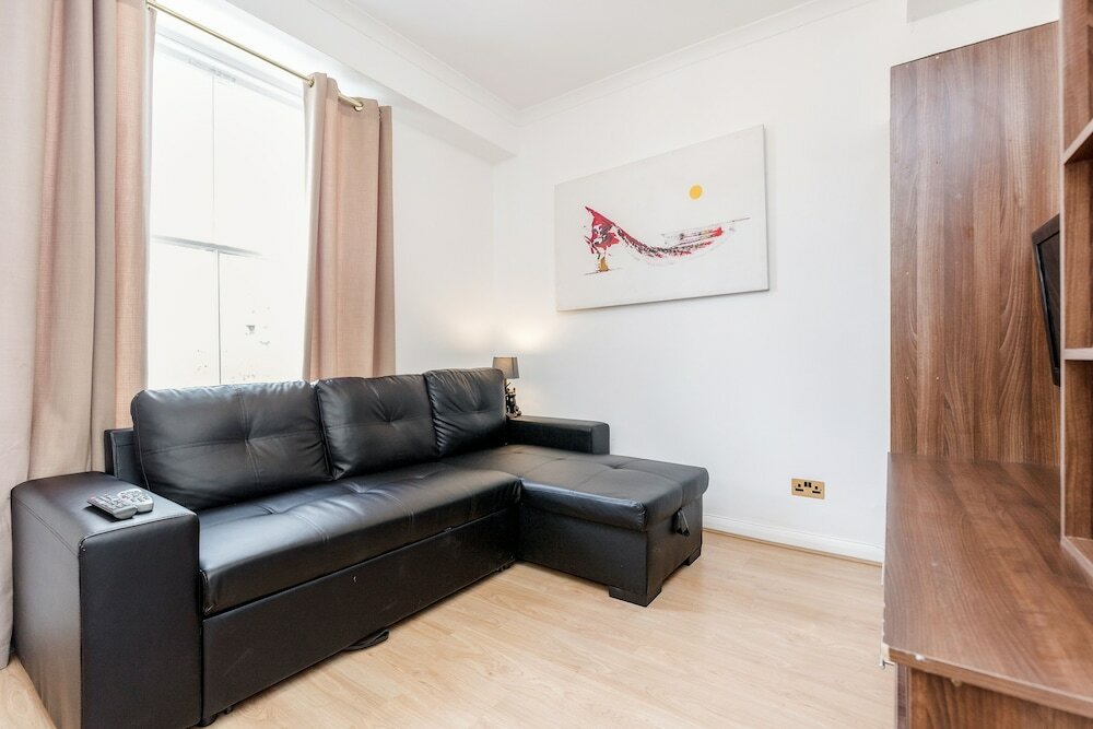 Фото Kings Road Apartments