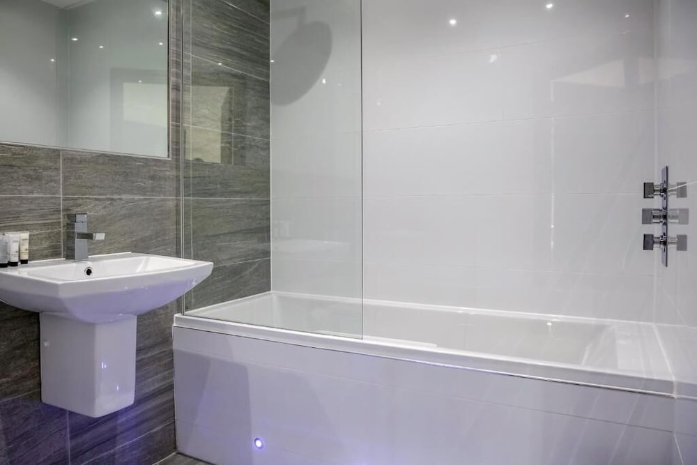 Фото Canada Lodge and Lake