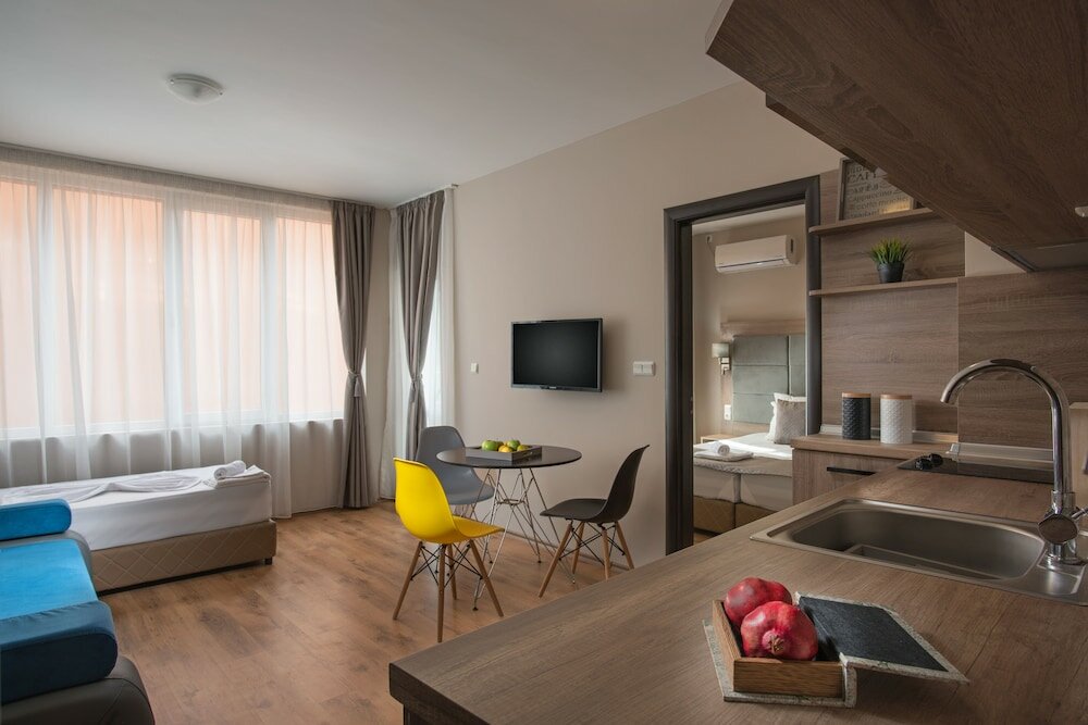 Фото Marina Beach Apartments