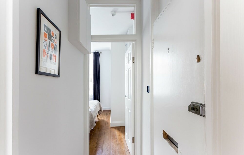 Фото Stylish Notting Hill apartment for 2-4