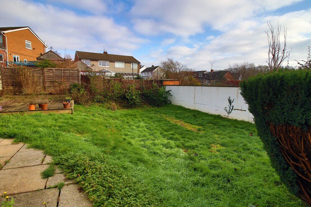 Фото Becky's Bungalow by Tŷ Sa - New Sleeps 8