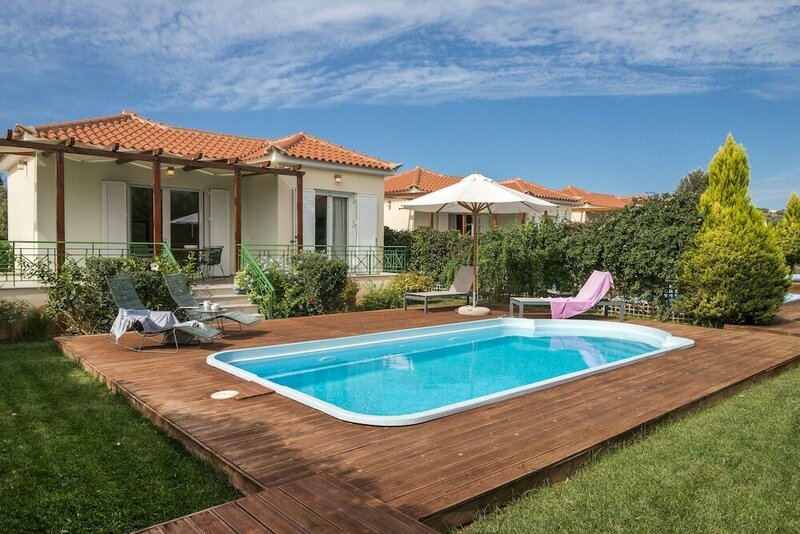 Гостиница Sun, Sand & Seclusion - Artemis with Private Pool
