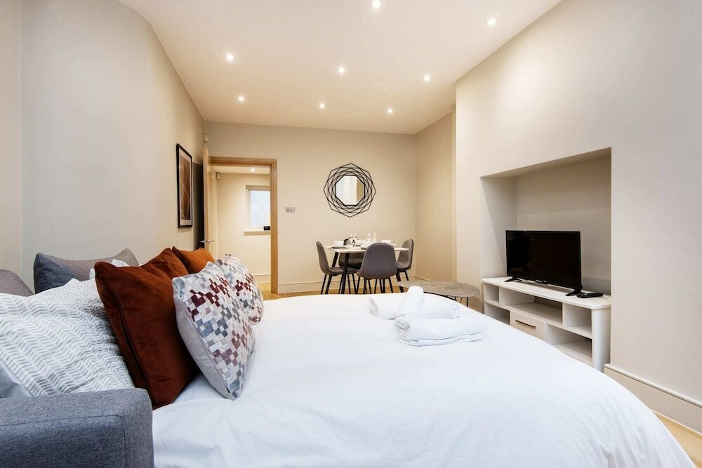 Фото Belgravia 1 Bed Stylish Apartment