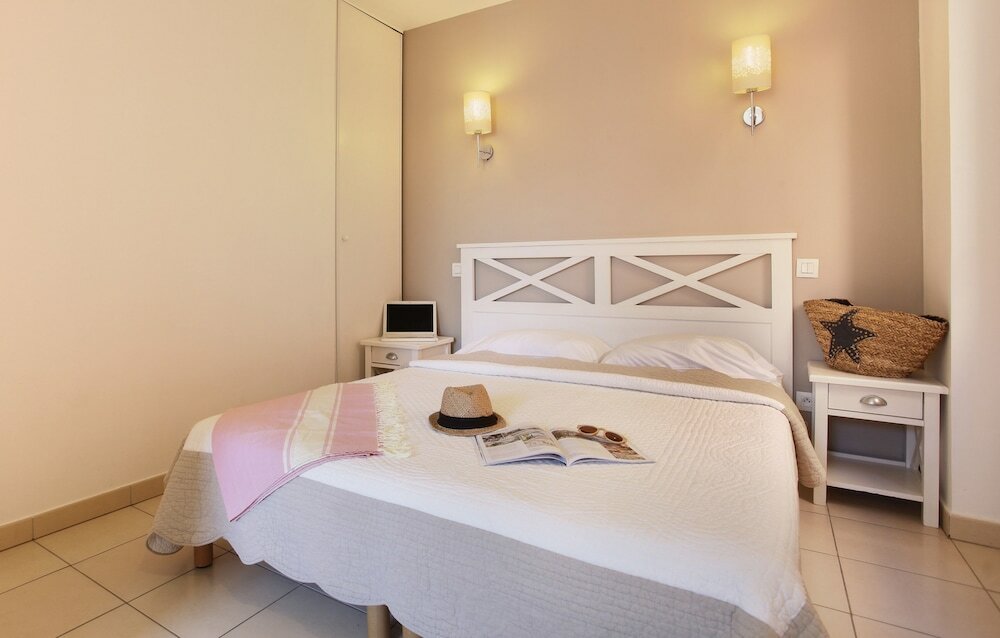 Фото Résidence Odalys Le Mas des Flamants