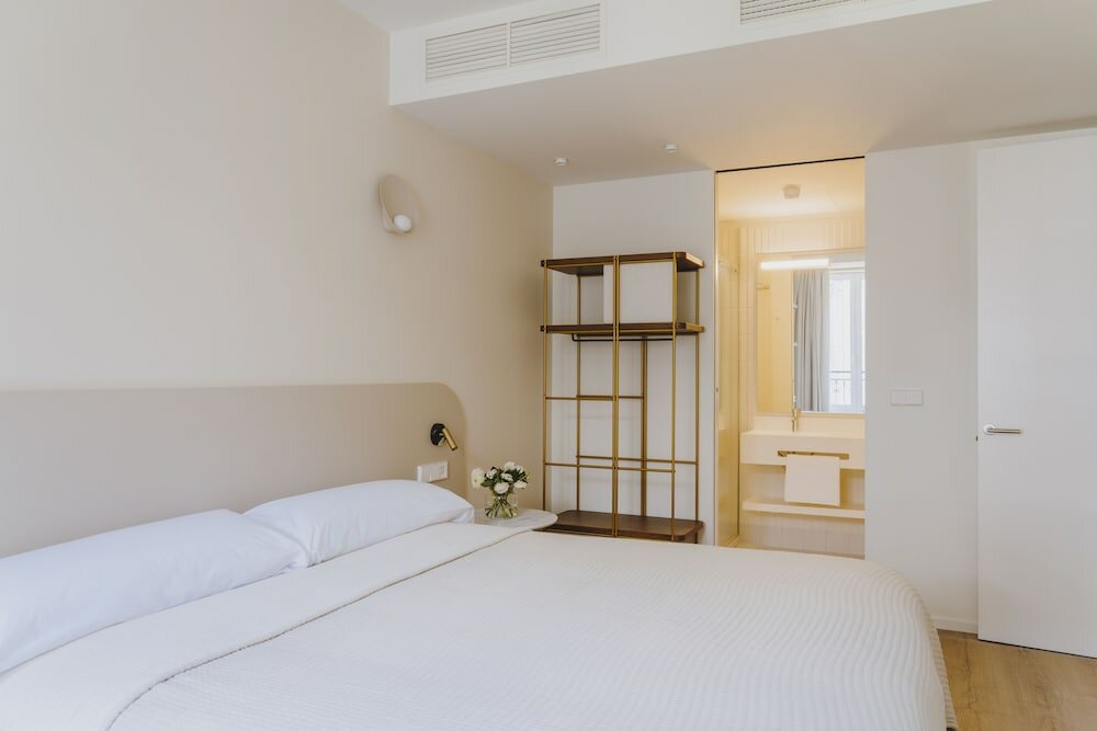 Фото The Passage Apartments