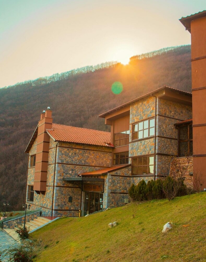 Фото Hotel Kaimak Inn