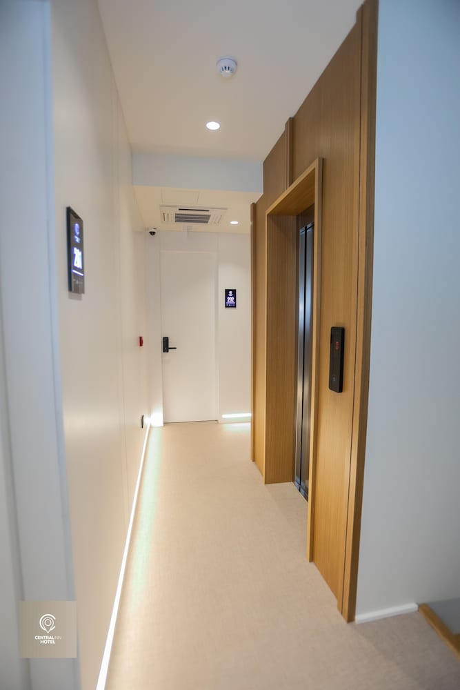 Фото CentralInn Hotel Tirana