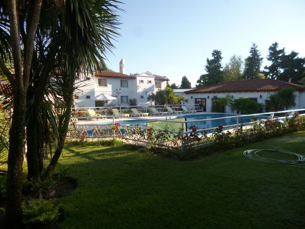 Фото Hotel Garden House