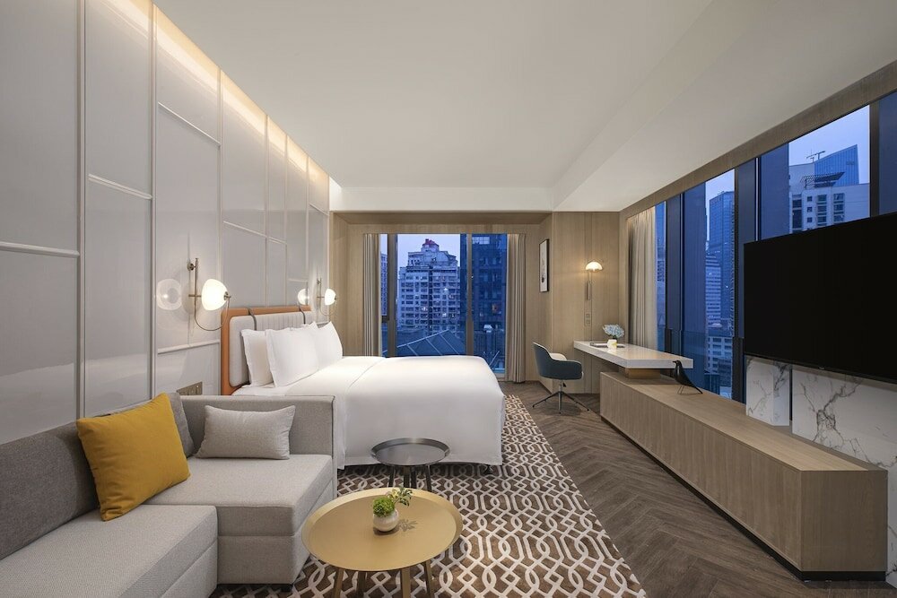 Фото Voco Chongqing Chaotianmen, an Ihg Hotel