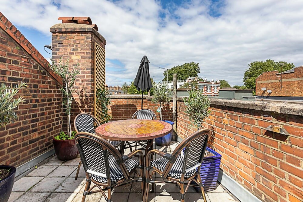 Фото Contemporary Open Plan Penthouse