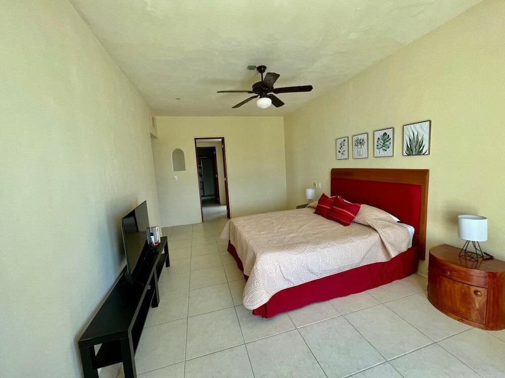 Фото Waterfront Condo Hotel Zone